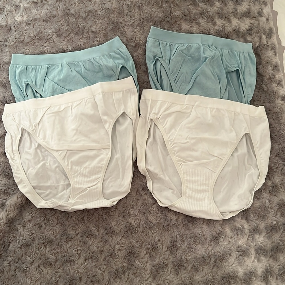 Bali Hi-Cut Panties 4 Pairs 6/7 NWOT